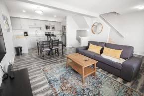 Luxurious 2 Bedroom Townhouse in south Winnipeg